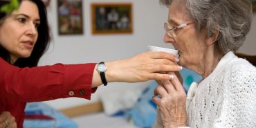 Eating and drinking in dementia - South Tees Hospitals NHS Foundation Trust