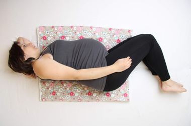 Back pain in pregnancy - NHS