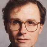 photo of Dr Ian Riddle