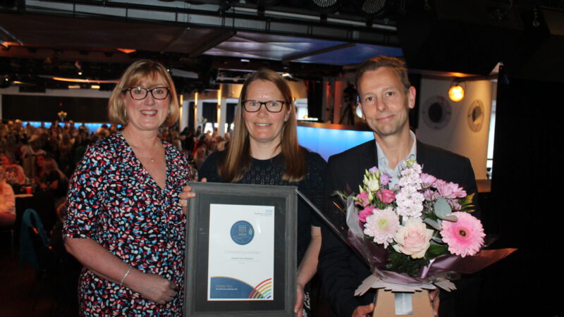 • Group chief nurse Hilary Lloyd, Nightingale winner Jennifer Harris-Burland and group managing director Neil Atkinson