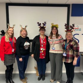 Leonie Prince (dietitian), Nicola Scott (dietitian), Michelle Watson (Diabetes specialist nurse), Laura Dale (Diabetes specialist nurse) and Steph Kaye (Diabetes specialist nurse)