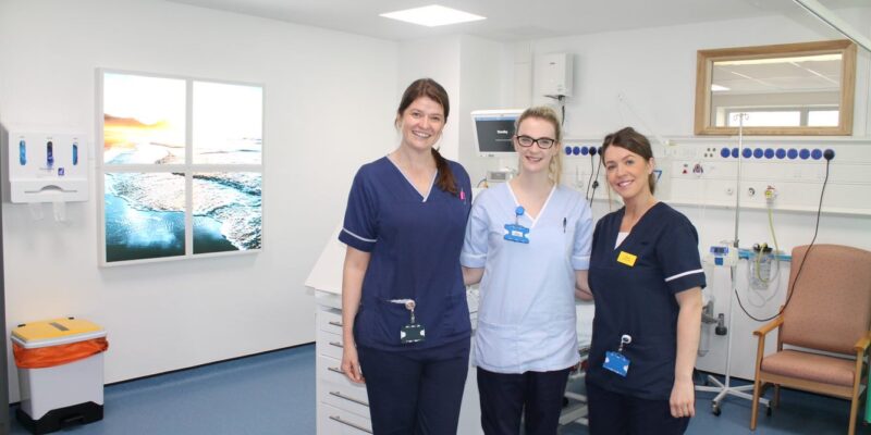Patients recovering from surgery at The James Cook University Hospital are now benefiting from a newly refurbished post anaesthetic care unit (PACU).